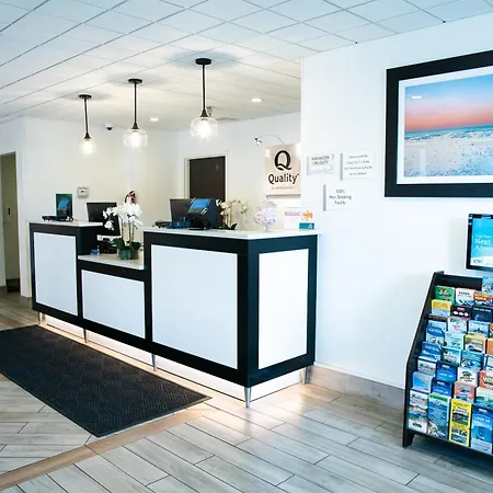 Quality Inn Palm Beach International Airport